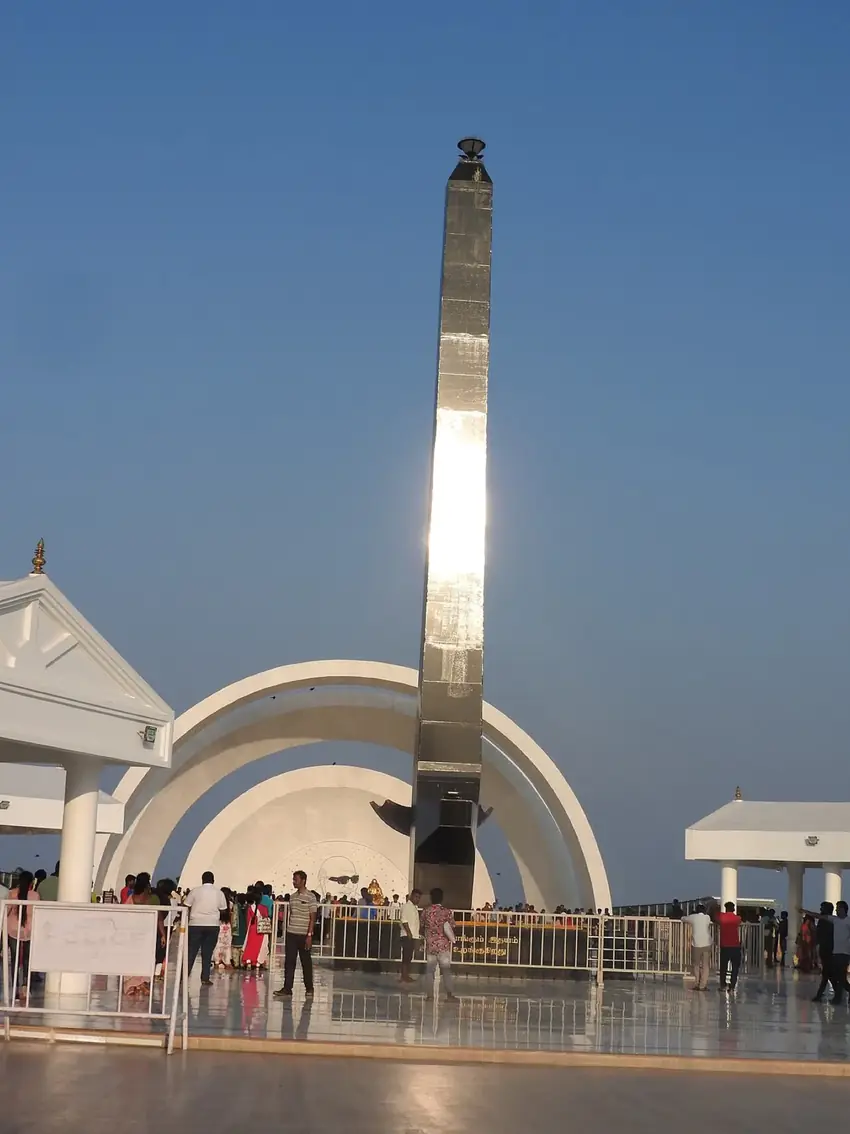 Anna Memorial Marina Chennai